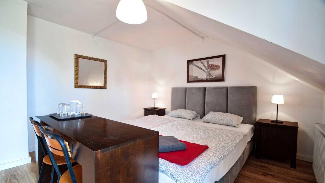 Ow Alfa Hotell Rewal Eksteriør bilde